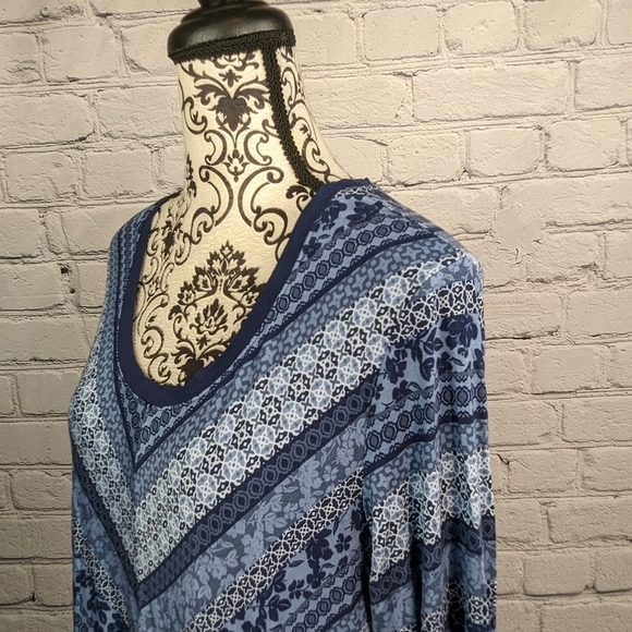 Croft & BARROW WOMENS LONG SLEEVE STRETCH KNIT GEOMETRIC PRINT PLUS SIZE 2X B23 - Picture 7 of 10